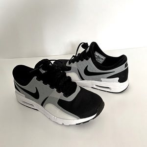 Women’s Nike Air Max Zero Black/White